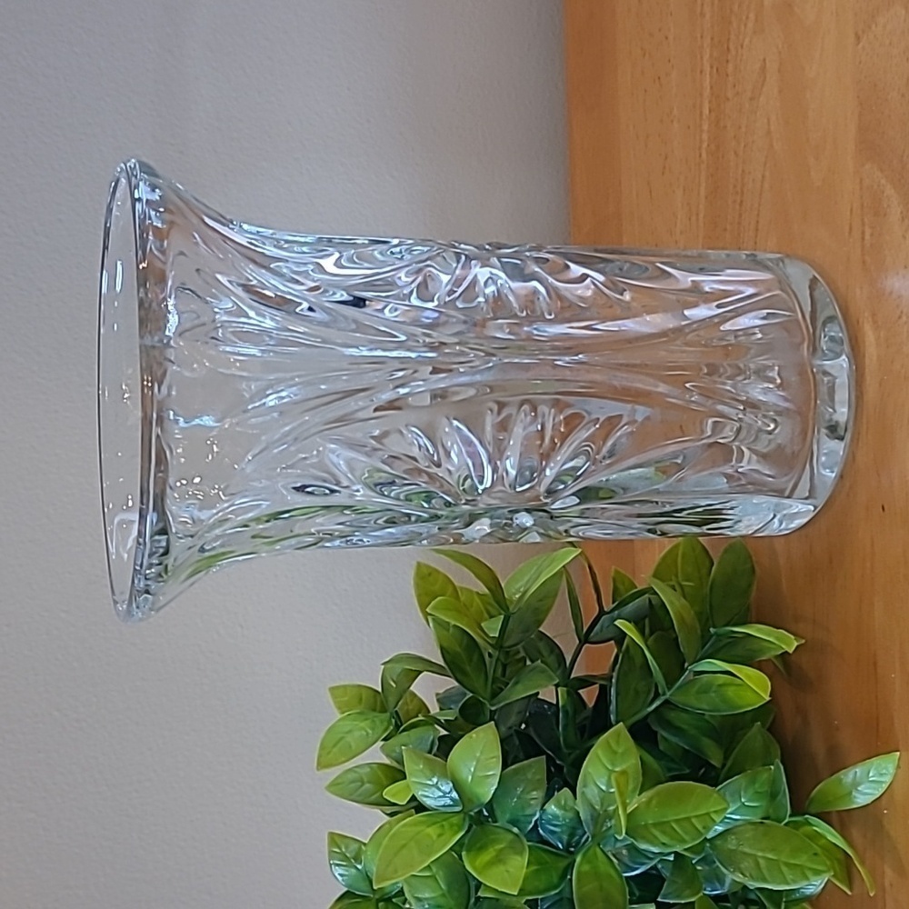 FTD Vintage 1991 Clear Glass Vase/Taper Candle Holder